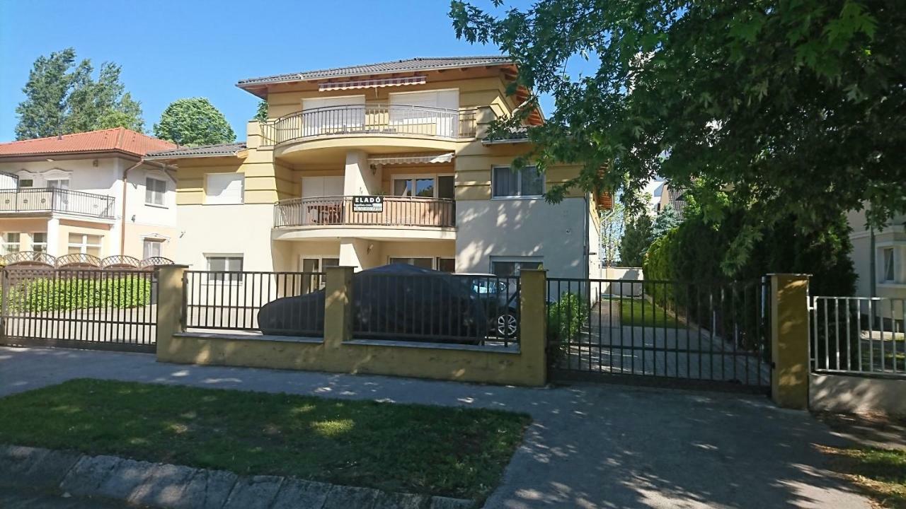 Yellow Sun Apartman Siófok Exterior foto